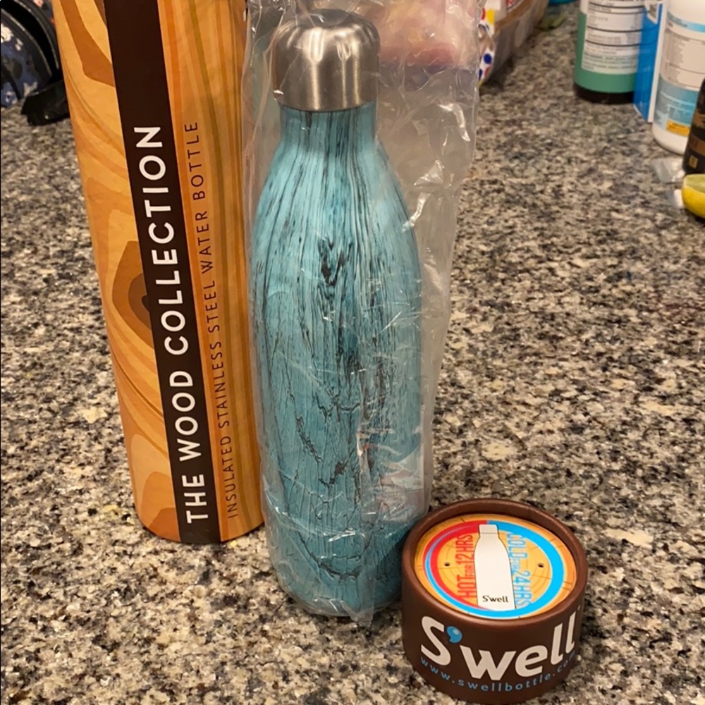 25 oz water insulated stainless steel water bottle